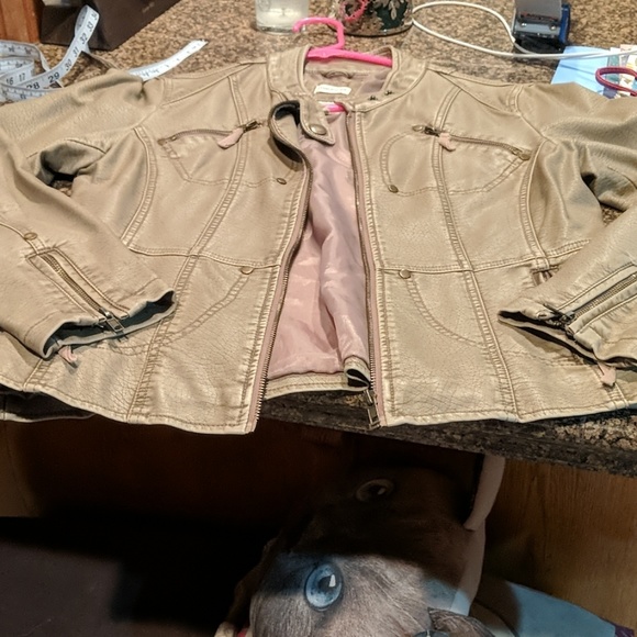 jacket - Picture 6 of 6